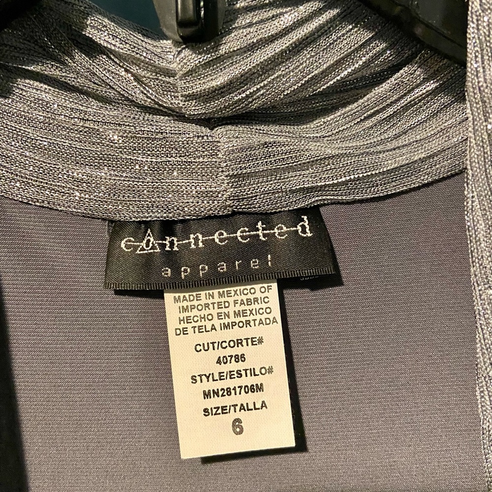 Silver / Gray Holiday dress.  Size 6. Connected Apparel brand, made in Mexico - Picture 3 of 5